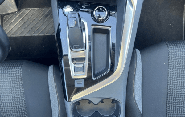 peugeot-3008-1-2-puretech-130ch-e6-c-active-s-s-eat8 - 964424713