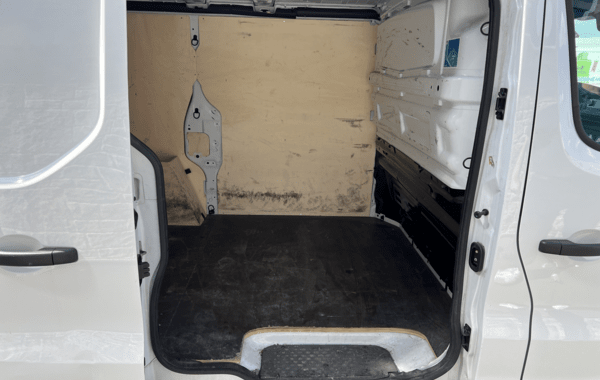 renault-trafic-iii-fg-l1h1-2t8-2-0-blue-dci-150ch-advance-24 - 964764713