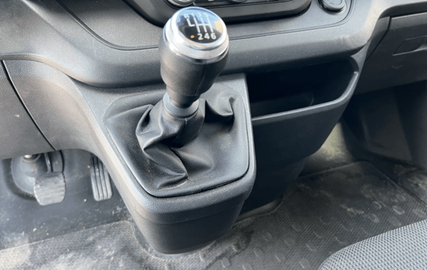 renault-trafic-iii-fg-l1h1-2t8-2-0-blue-dci-150ch-advance-24 - 964764713