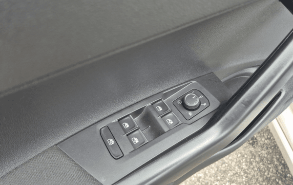 volkswagen-taigo-1-5-tsi-150ch-r-line-dsg7 - 966114713