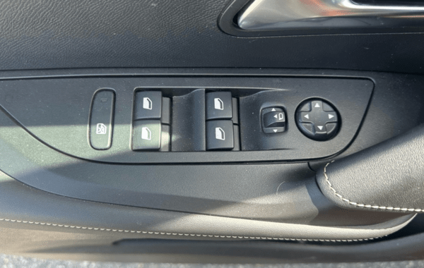 peugeot-2008-1-5-bluehdi-130ch-s-s-gt-eat8 - 966124713