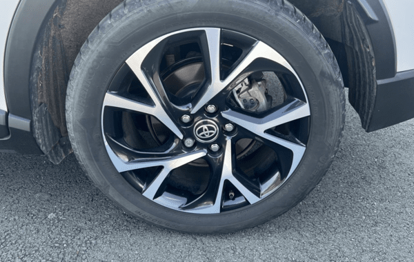 toyota-c-hr-122h-edition-2wd-e-cvt-my22 - 966284713