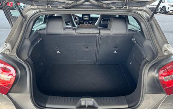 mercedes-classe-a-180-d-sensation-7g-dct - 966324713