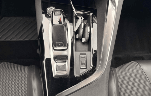 peugeot-3008-1-2-130ch-s-s-gt-eat8 - 966914713