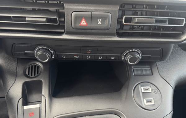 citroen-berlingo-m-1-5-bluehdi-100ch-s-s-plus-5-places-n1 - 967284713