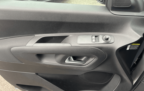 citroen-berlingo-m-1-5-bluehdi-100ch-s-s-plus-5-places-n1 - 967314713