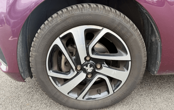 peugeot-108-1-2-puretech-allure-5p - 967954713