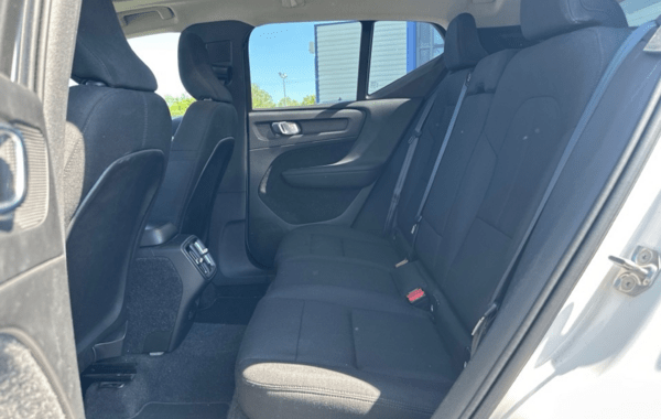 volvo-xc40-d3-adblue-awd-150ch-momentum-geartronic-8 - 968074713