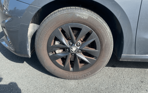 skoda-fabia-1-0-tsi-evo2-116ch-selection-dsg7 - 968814713