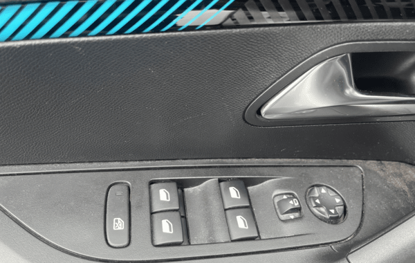 peugeot-2008-1-5-bluehdi-110ch-s-s-style - 968844713