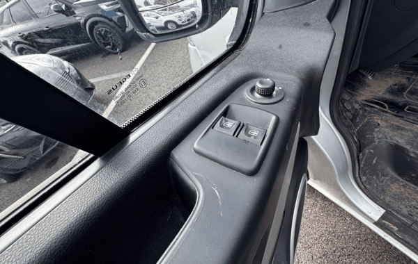 renault-trafic-iii-fg-l1h1-1000-1-6-dci-145ch-energy-grand-confort-euro6 - 969344713