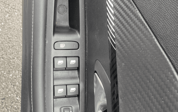 peugeot-208-1-2-hybrid-110ch-allure-e-dcs6 - 969834713
