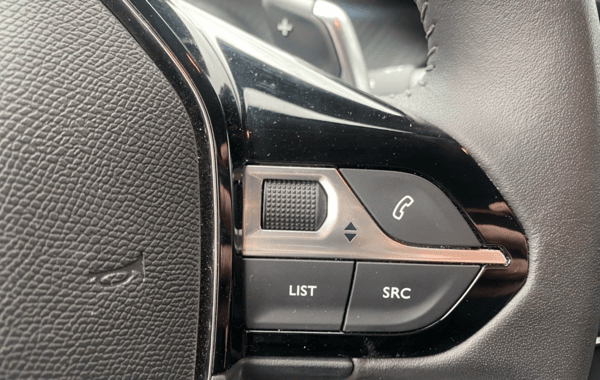 peugeot-208-1-2-hybrid-110ch-allure-e-dcs6 - 969834713