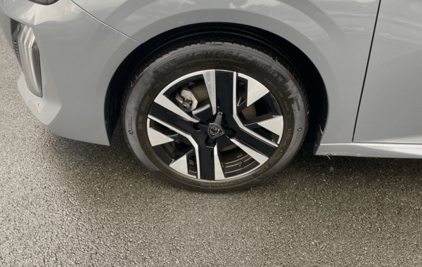 peugeot-208-1-2-hybrid-110ch-allure-e-dcs6 - 969854713