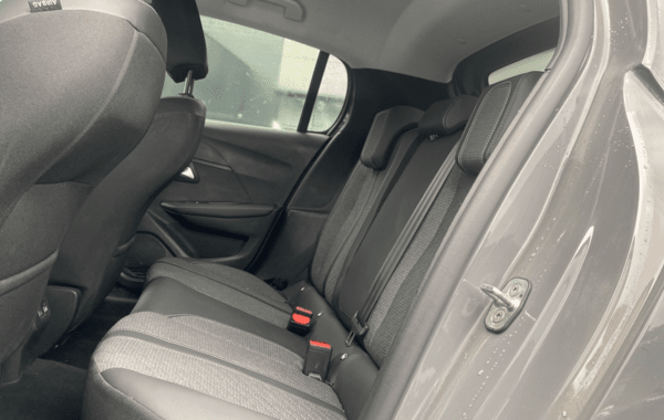 peugeot-208-1-2-hybrid-110ch-allure-e-dcs6 - 969854713