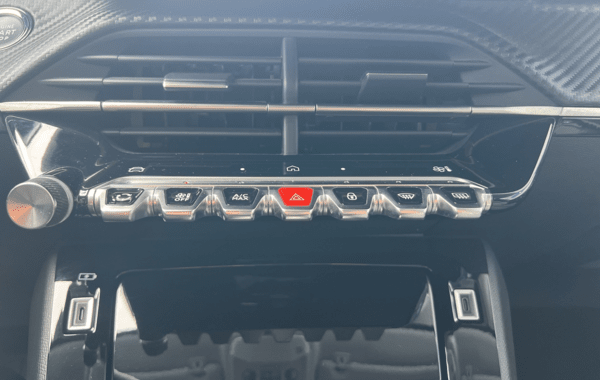 peugeot-208-1-2-hybrid-110ch-allure-e-dcs6 - 969864713