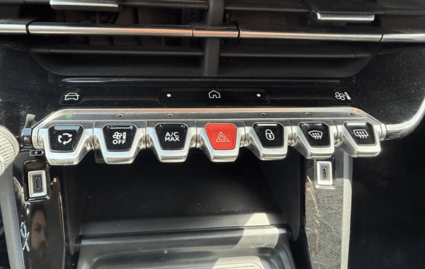 peugeot-208-1-2-hybrid-110ch-allure-e-dcs6 - 969934713