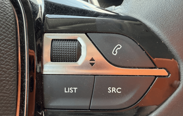 peugeot-208-1-2-hybrid-110ch-allure-e-dcs6 - 969934713