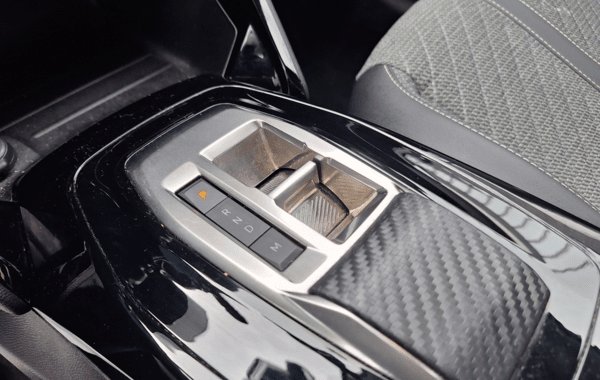 peugeot-208-1-2-hybrid-110ch-allure-e-dcs6 - 969934713
