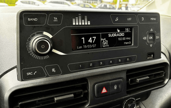 toyota-proace-city-medium-100-d-4d-dynamic - 970344713