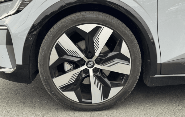 renault-megane-v-e-tech-electric-ev60-220ch-techno-optimum-charge-b - 970684713