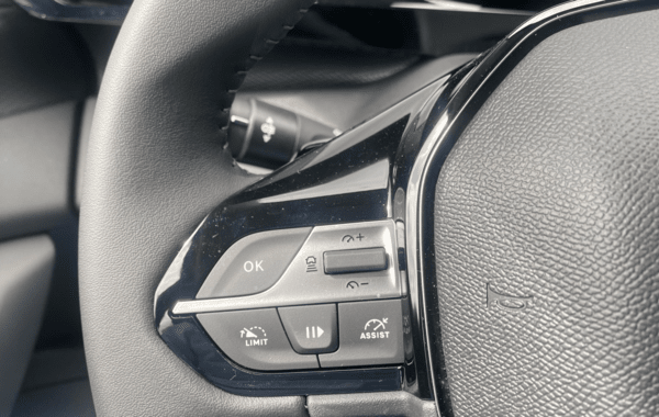 peugeot-308-1-5-bluehdi-130ch-s-s-style-eat8 - 973224713