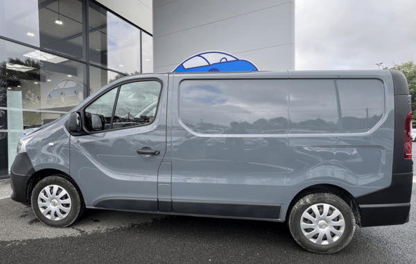 nissan-nv300-fg-l1h1-2t8-2-0-dci-120ch-made-in-france - 973334713