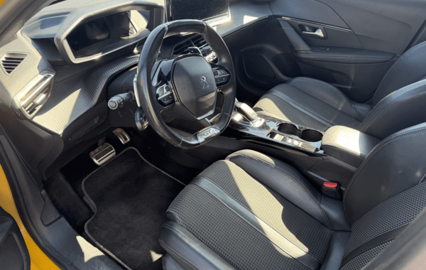 peugeot-208-1-2-100ch-s-s-gt-line-eat8 - 973534713