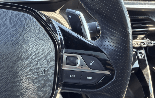 peugeot-208-1-2-100ch-s-s-gt-line-eat8 - 973534713