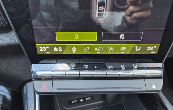renault-austral-1-2-e-tech-full-hybrid-200ch-esprit-alpine-26 - 973654713
