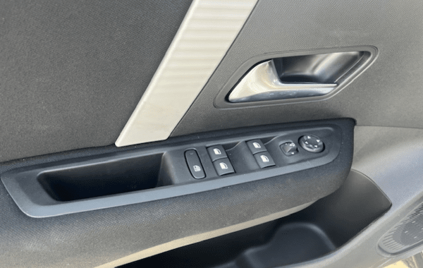 citroen-c4-1-2-hybride-145ch-business-e-dcs6 - 974354713