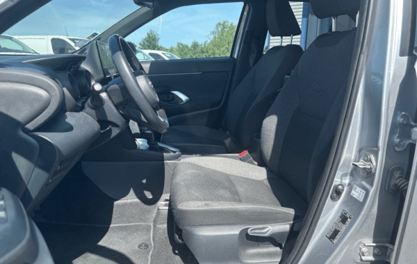 toyota-yaris-cross-116h-design-my22 - 974434713