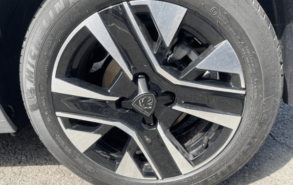peugeot-208-1-2-hybrid-110ch-allure-e-dcs6 - 974684713
