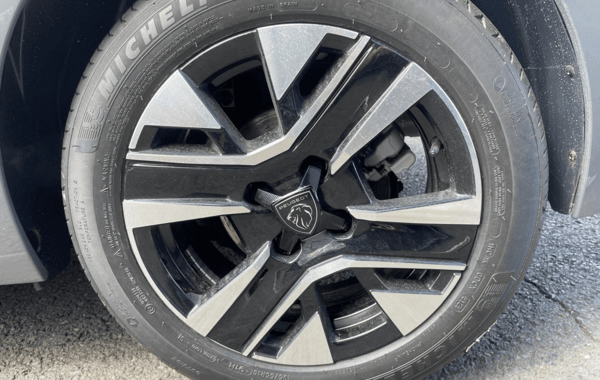 peugeot-208-1-2-hybrid-110ch-allure-e-dcs6 - 974704713