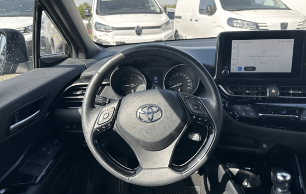 toyota-c-hr-184h-edition-2wd-e-cvt-my20 - 974934713