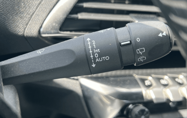 peugeot-3008-1-2-puretech-130ch-s-s-active-pack - 976454713