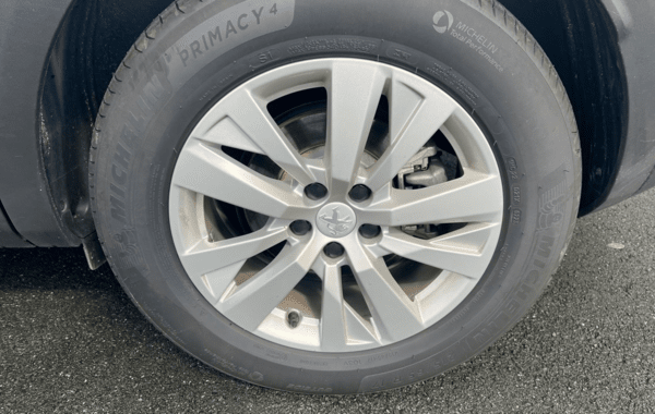 peugeot-3008-1-2-puretech-130ch-s-s-active-pack - 976454713