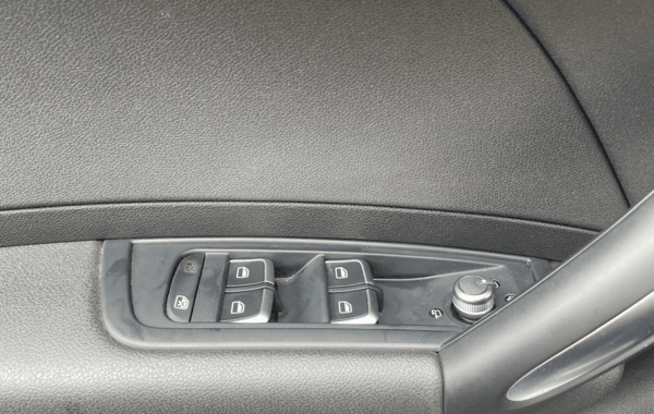 audi-a1-sportback-1-4-tdi-90ch-ultra-ambiente - 976514713