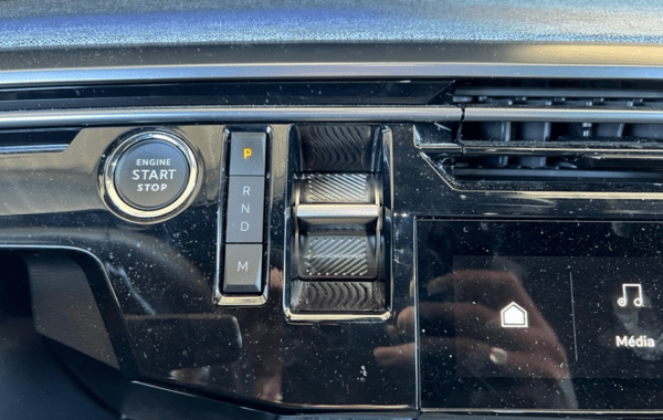 peugeot-3008-1-2-hybrid-136ch-gt-e-dcs6 - 976744713