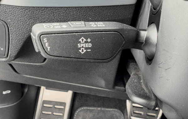 audi-q2-35-tdi-150ch-s-line-s-tronic-7 - 976904713