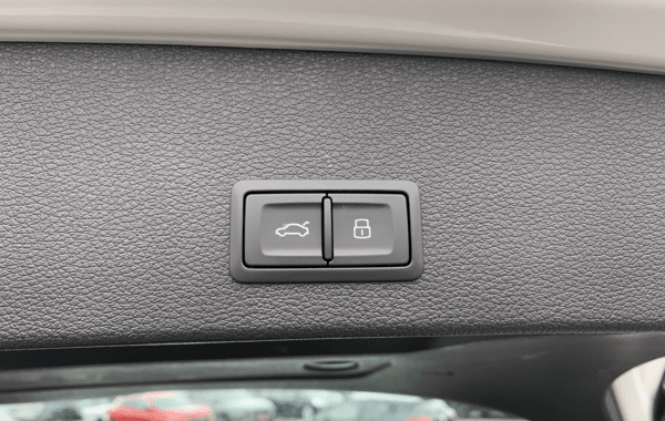 audi-q2-35-tdi-150ch-s-line-s-tronic-7 - 976914713