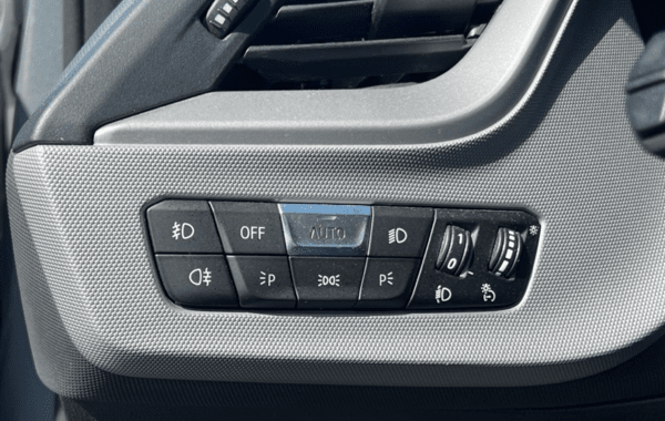 bmw-serie-1-f40-116ia-109ch-business-design-dkg7 - 977464713