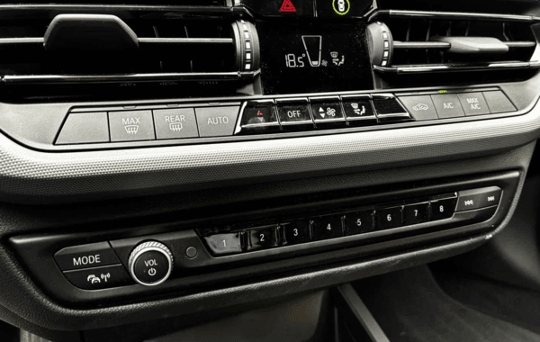 bmw-serie-1-f40-116ia-109ch-business-design-dkg7 - 977504713