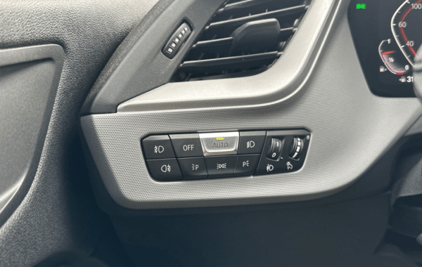 bmw-serie-1-f40-116ia-109ch-business-design-dkg7 - 977524713