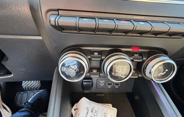 renault-clio-v-1-3-tce-130ch-fap-intens-edc - 977624713