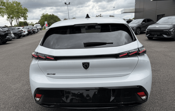 peugeot-308-1-5-bluehdi-130ch-s-s-allure-eat8 - 978344713