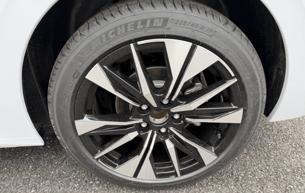 peugeot-308-1-5-bluehdi-130ch-s-s-allure-eat8 - 978344713