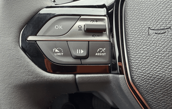 peugeot-308-1-5-bluehdi-130ch-s-s-allure-eat8 - 978344713