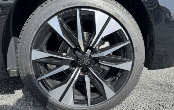 peugeot-308-1-5-bluehdi-130ch-s-s-allure-eat8 - 978424713