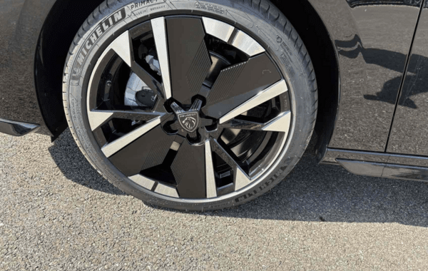 peugeot-308-1-5-bluehdi-130ch-s-s-gt-eat8 - 978524713